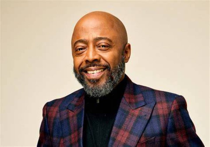 About &mdash; Donnell Rawlings