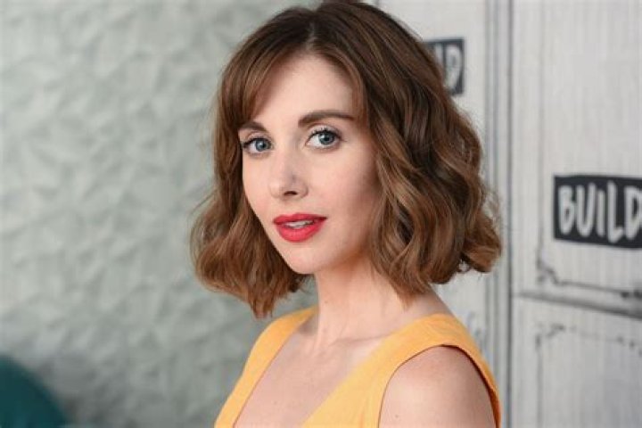 Alison Brie Talks Her Struggles with Depression and Body Dysmorphia