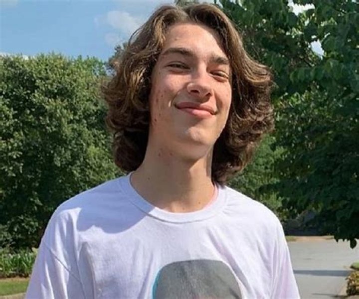 Baylen Levine Age, Net Worth, Girlfriend, Family, Height and Biography