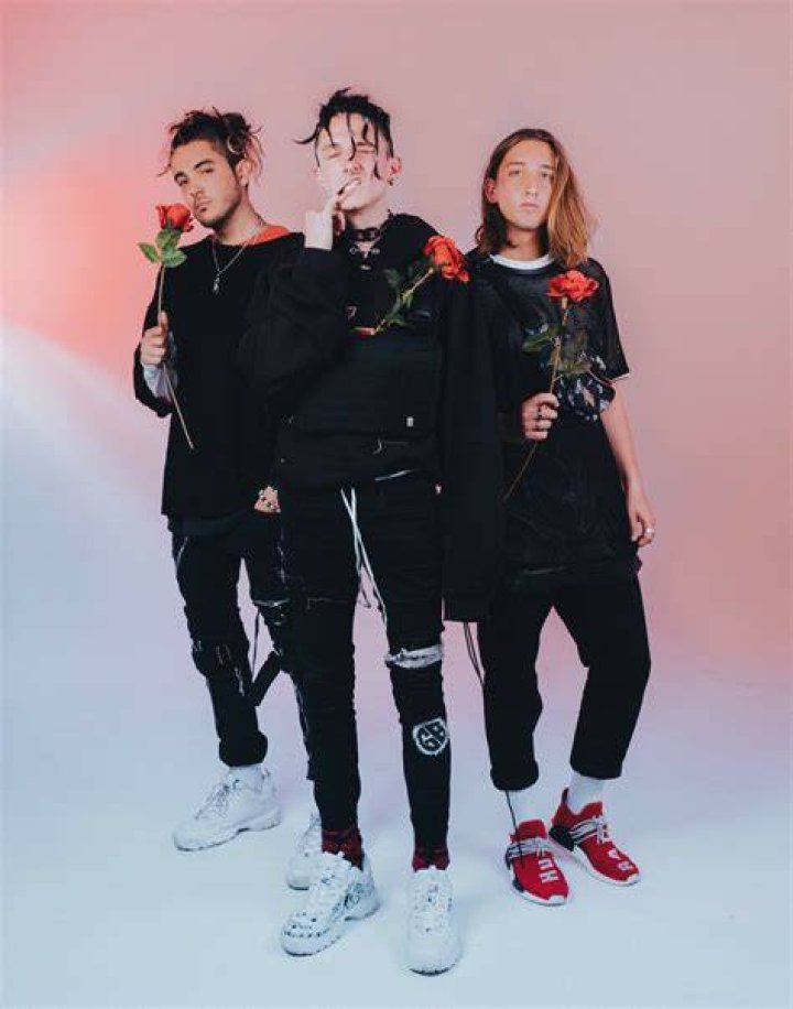 Chase Atlantic LIKE A ROCKSTAR