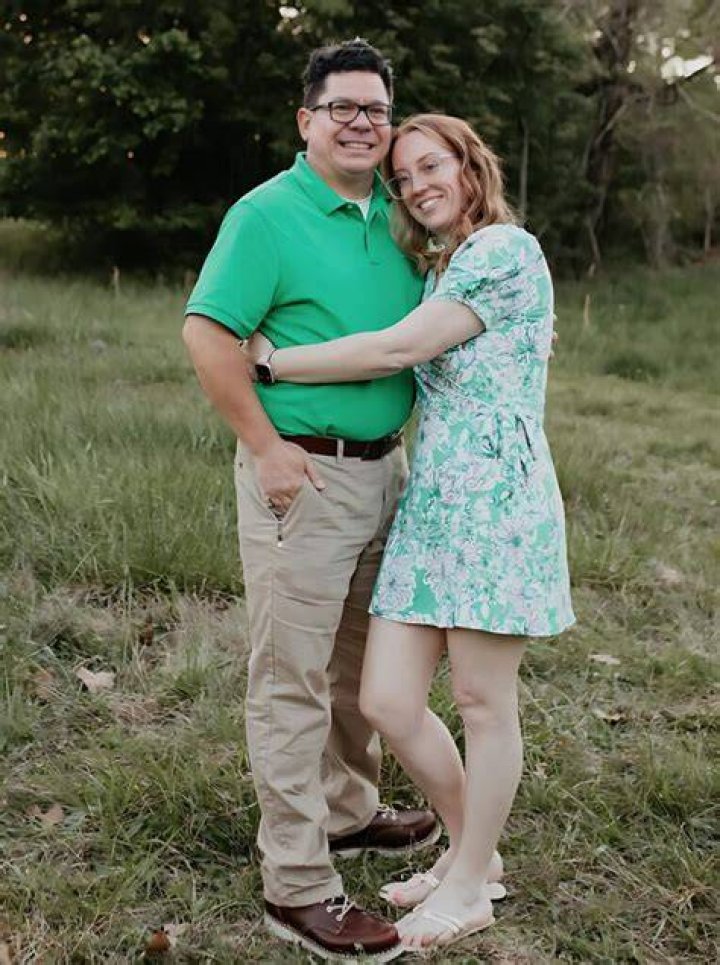 Dr. Betsy Grunch Husband, Net Worth Salary, Age【 LadySpineDoc