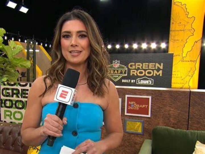ESPN&rsquo;s Jen Lada Shares Her Story Of Sexual Harassment On Twitter; Her
