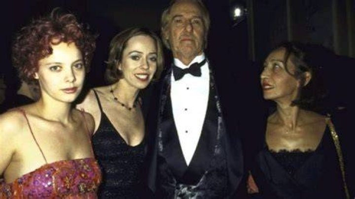 Farnaz Arasteh, John Phillips' wife Dicy Trends