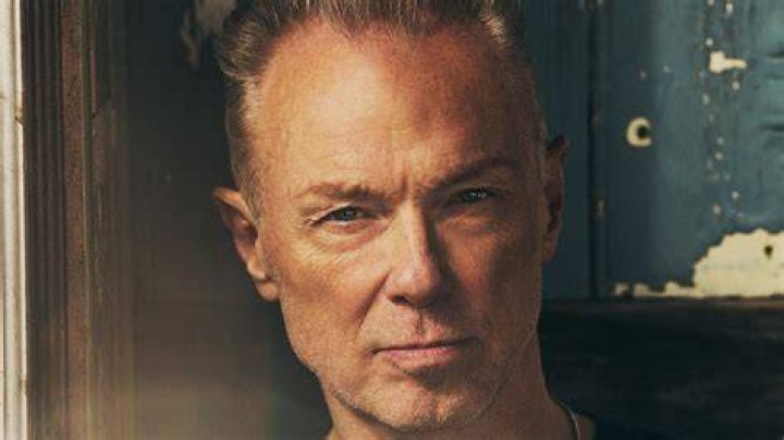 Gary Kemp put on a dapper display with wife Lauren