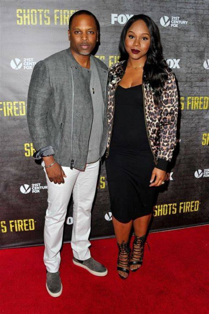 How did Sarah Jakes Roberts meet her husband?
