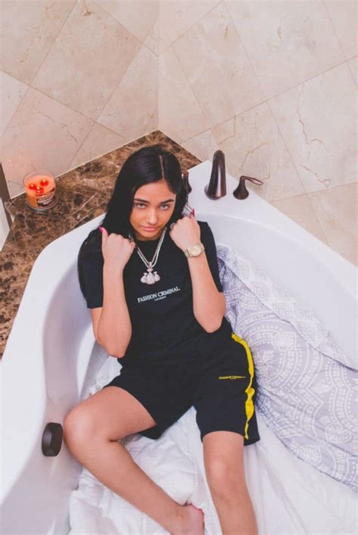 Mulan vuitton onlyfans leak &hearts;