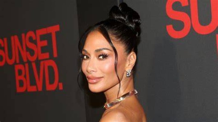 Nicole Scherzinger shares adorable throwback photo alongside mum