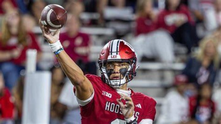 Tayven Jackson leads Indiana to 417 rout of Indiana State in first
