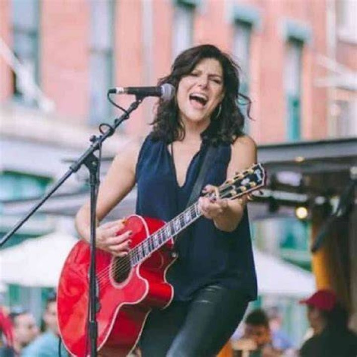 Veronica Stigeler Bio, Net Worth, Age, Husband, Career