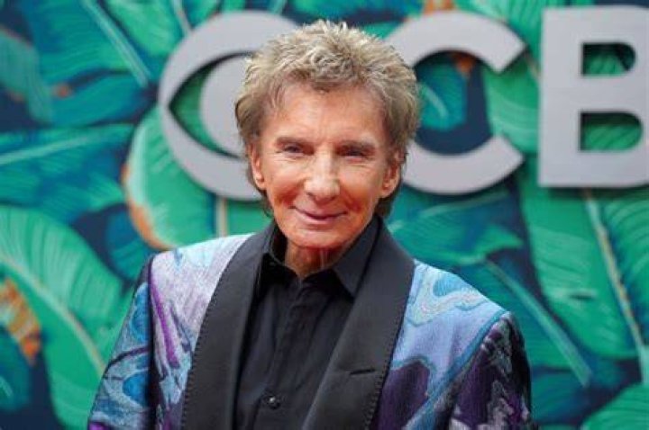 What age is Barry Manilow, when do tour tickets go on sale and when is